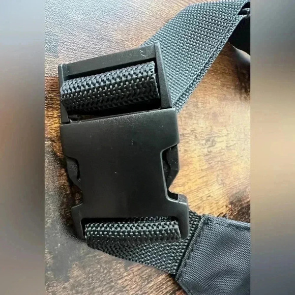 EUROSPORT | Large fannie pack, belt bag - Picture 3 of 12